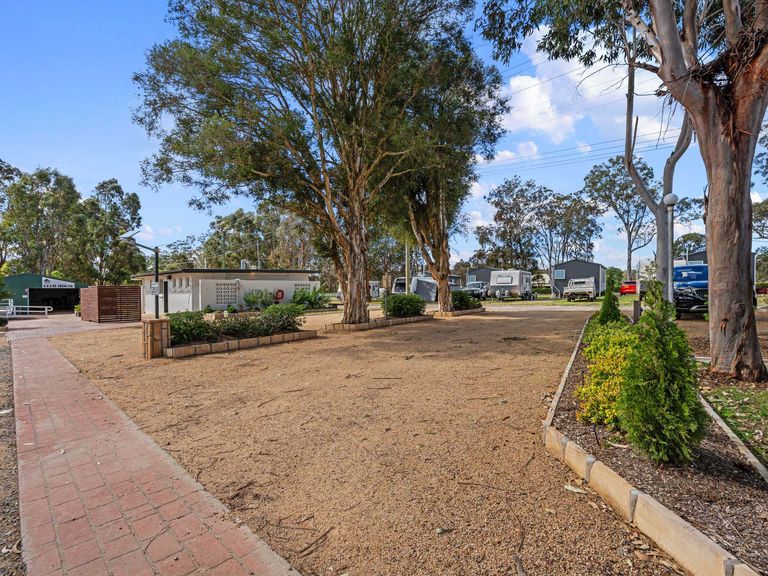 Drive Through Powered Sites - Pet Friendly