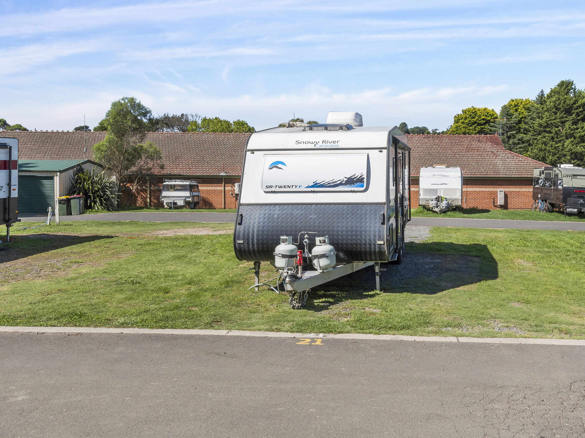 Powered Grass Site
