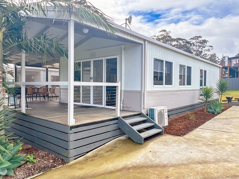 Deluxe Lake View 3 Bedroom House