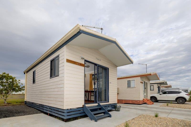 Original Queen Cabin