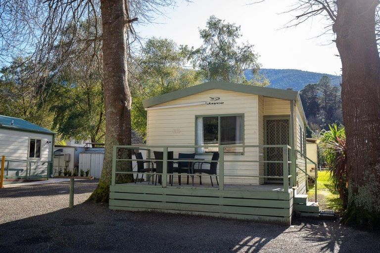 Park (#6)- Two Bedroom Ensuite Cabin