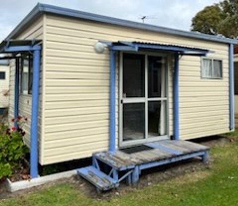 Economy Cabin - No Ensuite