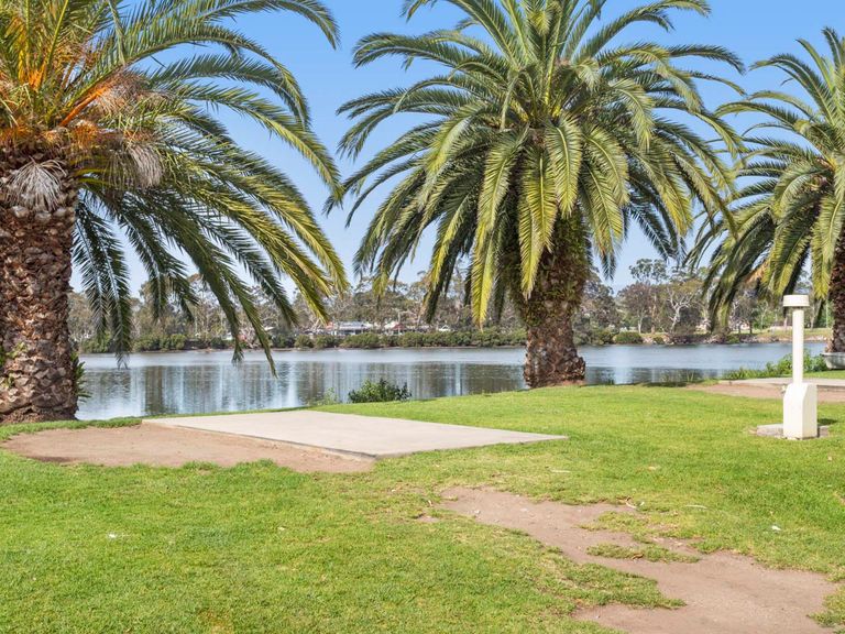 Riverfront Powered Sites