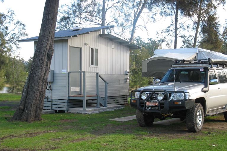 Premium Creekfront Ensuite Powered Sites