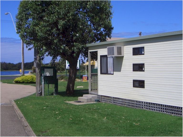 Economy Cabin