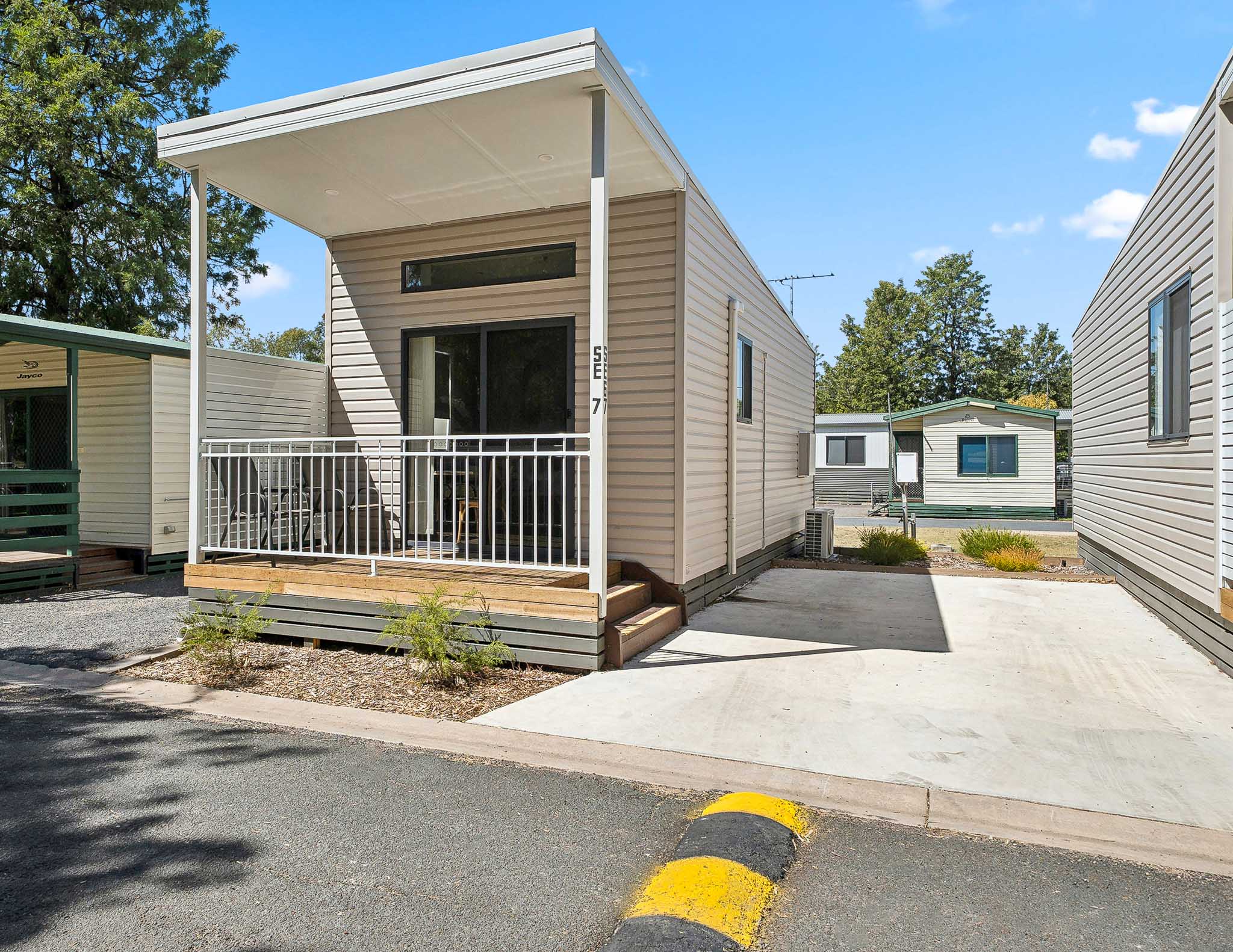Studio Executive Cabin