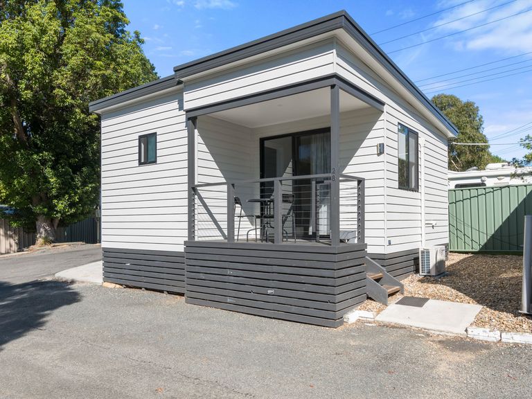 Superior 1 Bedroom Cabin